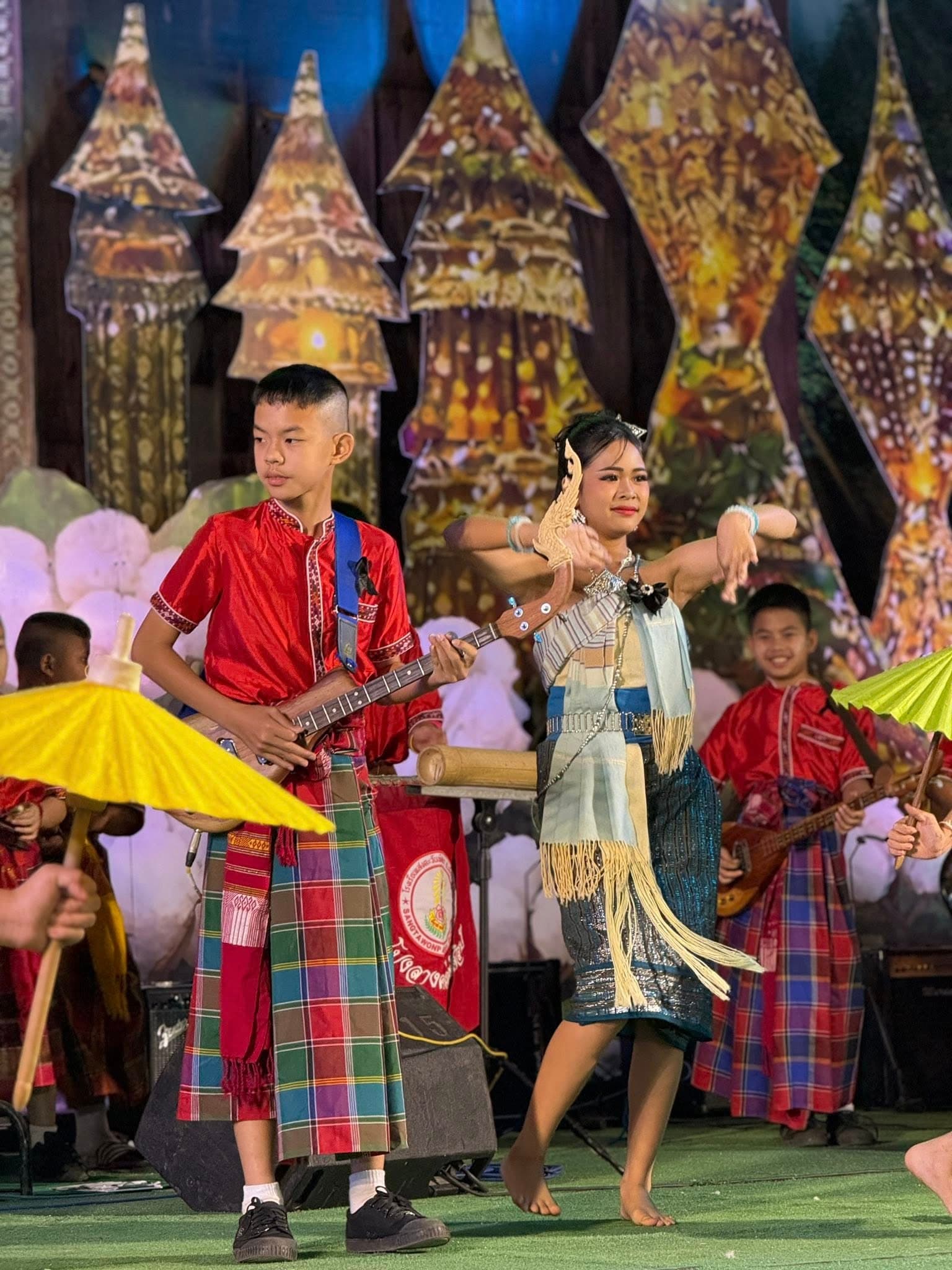 Sangtawon Pattana students performing traditional Thai music and dance